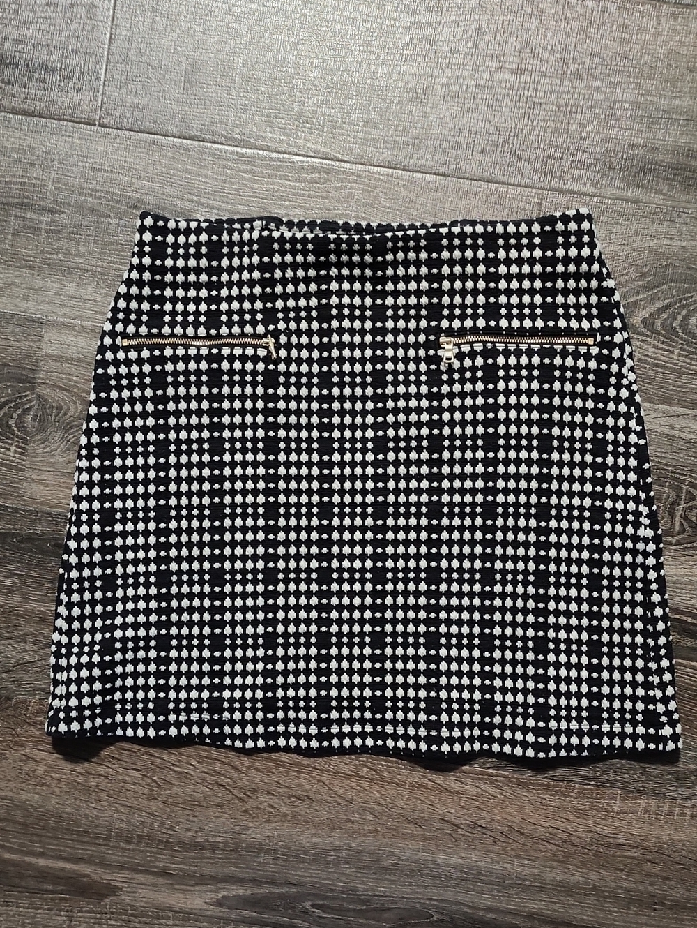 🌵 LOFT Dot Mini Skirt 🌵